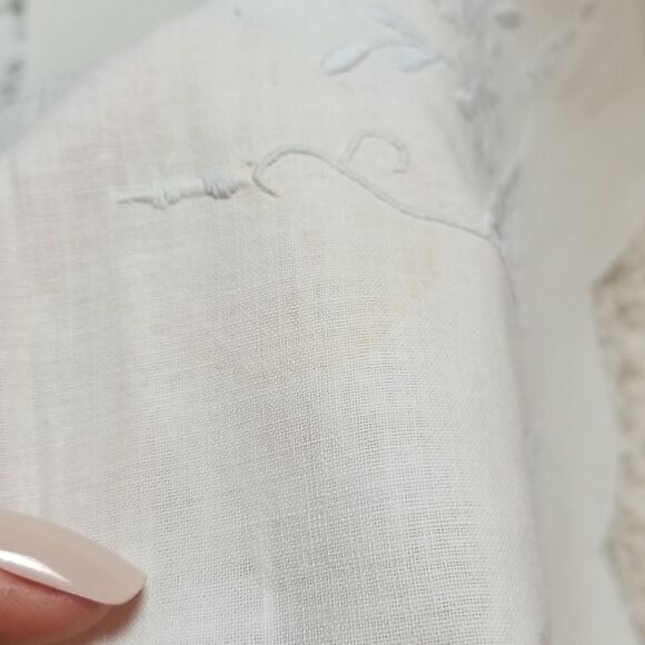 32 X 32 Pale Blue Luncheon Scarf PRETTY! - Picture 3 of 7